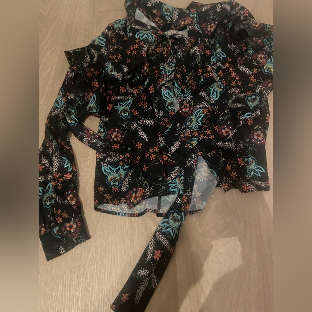 Walter Baker Tie Front Floral Blouse in Black